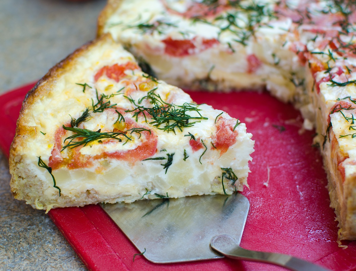 La torta salata di cavolfiore con la ricetta vegetariana