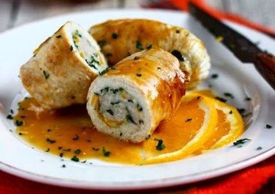 Gli involtini di tacchino ripieni di spinaci per un secondo gustoso