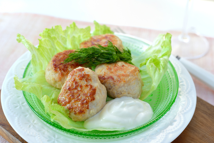 Come cucinare le polpette di coniglio fritte e al sugo