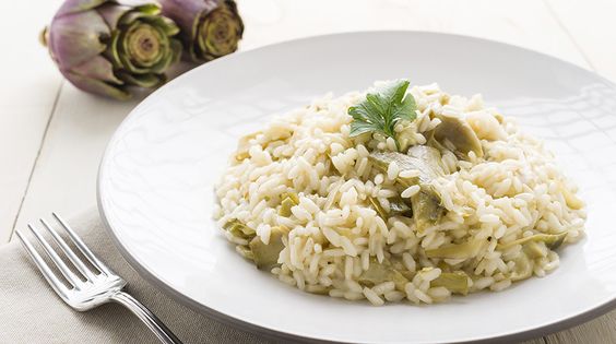 Il risotto ai carciofi e speck per un primo gustoso