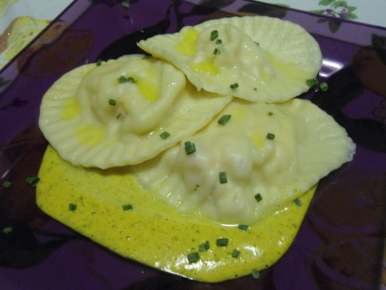 La salsa allo zafferano perfetta per condire i ravioli