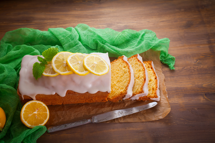 Come preparare la torta all&#8217;acqua al limone e zenzero