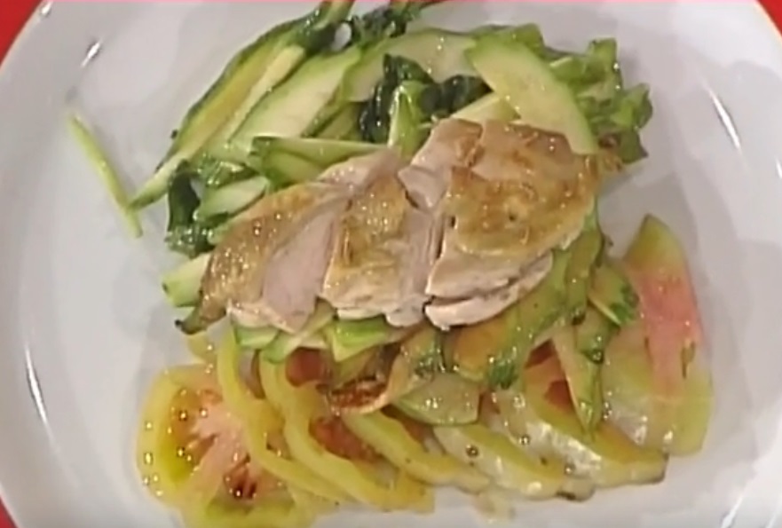 L’insalata di galletto e verdure con la video ricetta della Prova del cuoco