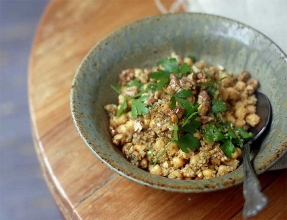 L&#8217;insalata di bulgur e ceci per un pranzo sano e nutriente