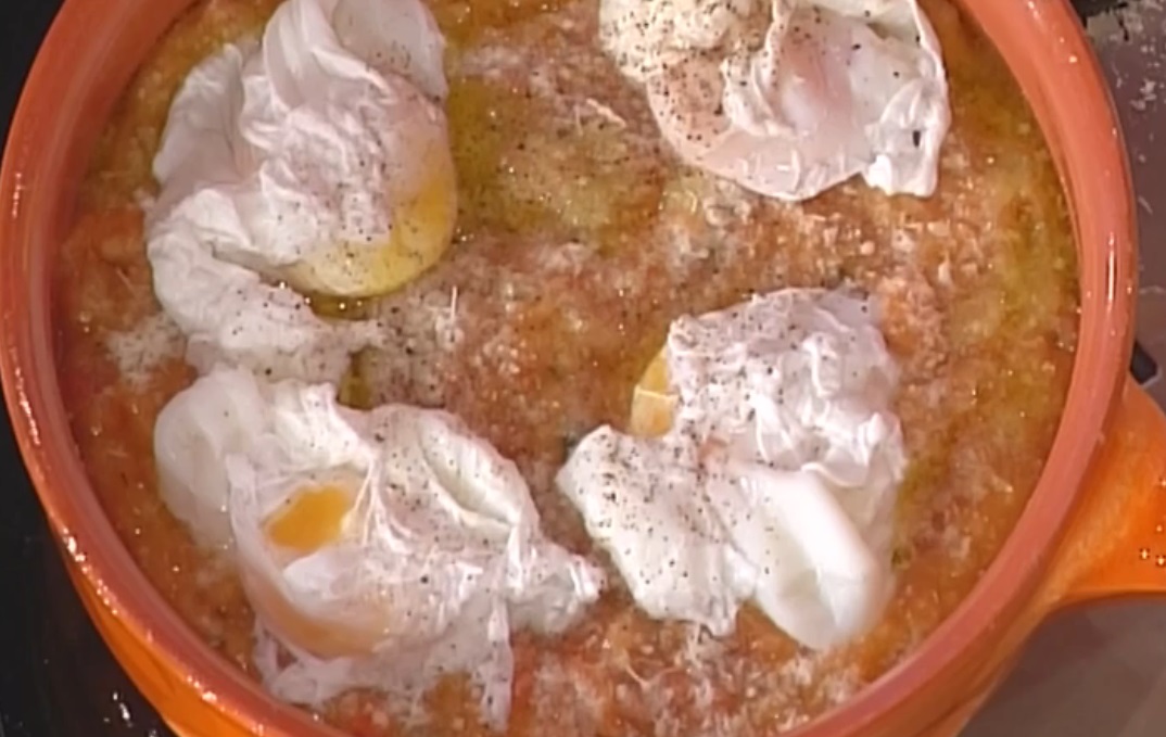 La pappa al pomodoro con l&#8217;uovo, la video ricetta della Prova del Cuoco
