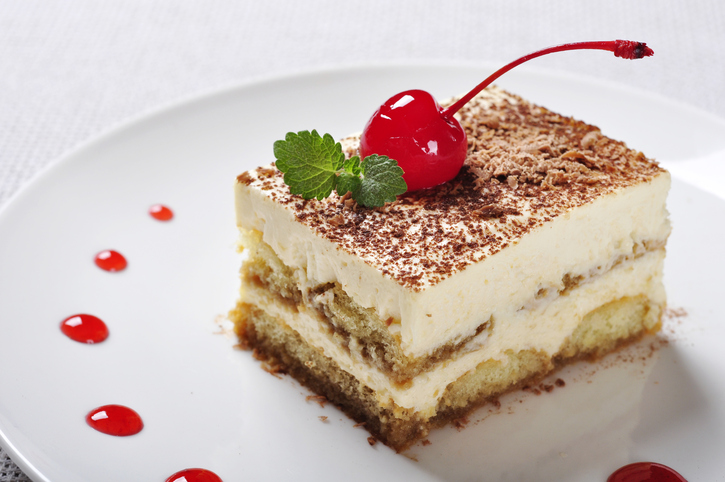 La ricetta del tiramisù alle ciliegie senza uova