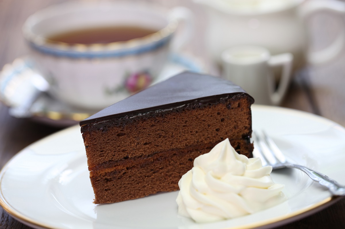 La torta sacher vegana con la ricetta semplice