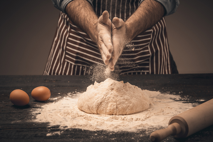 Come si prepara la pasta di pane per fare la pizza