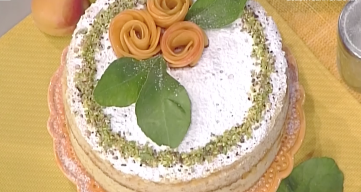 La video ricetta della torta farcita all’albicocca in padella della Prova del Cuoco