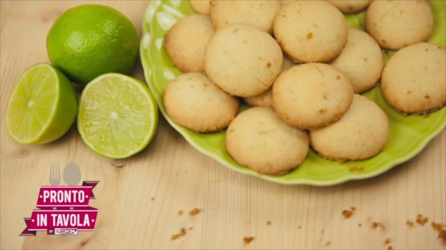La video ricetta semplice dei biscotti al lime