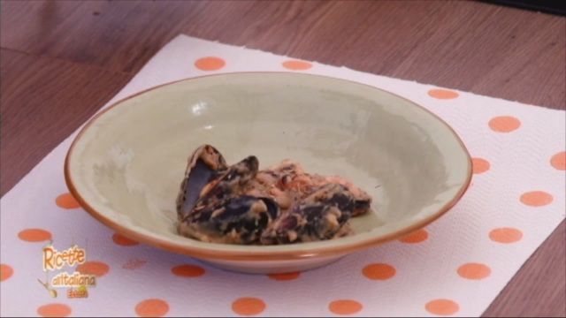 La video ricetta delle cozze in salsa di vino