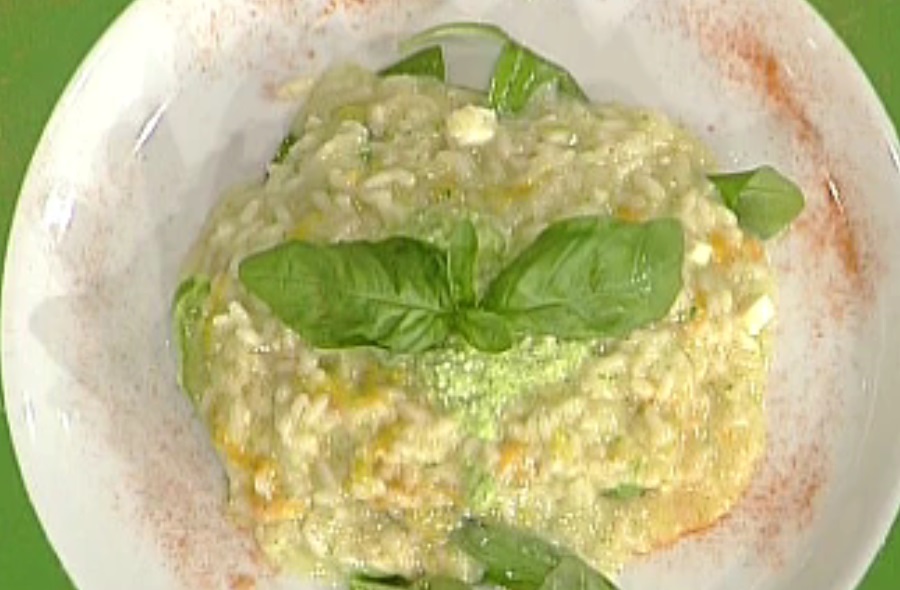 Il risotto con zucchine e cacioricotta con la video ricetta della Prova del Cuoco