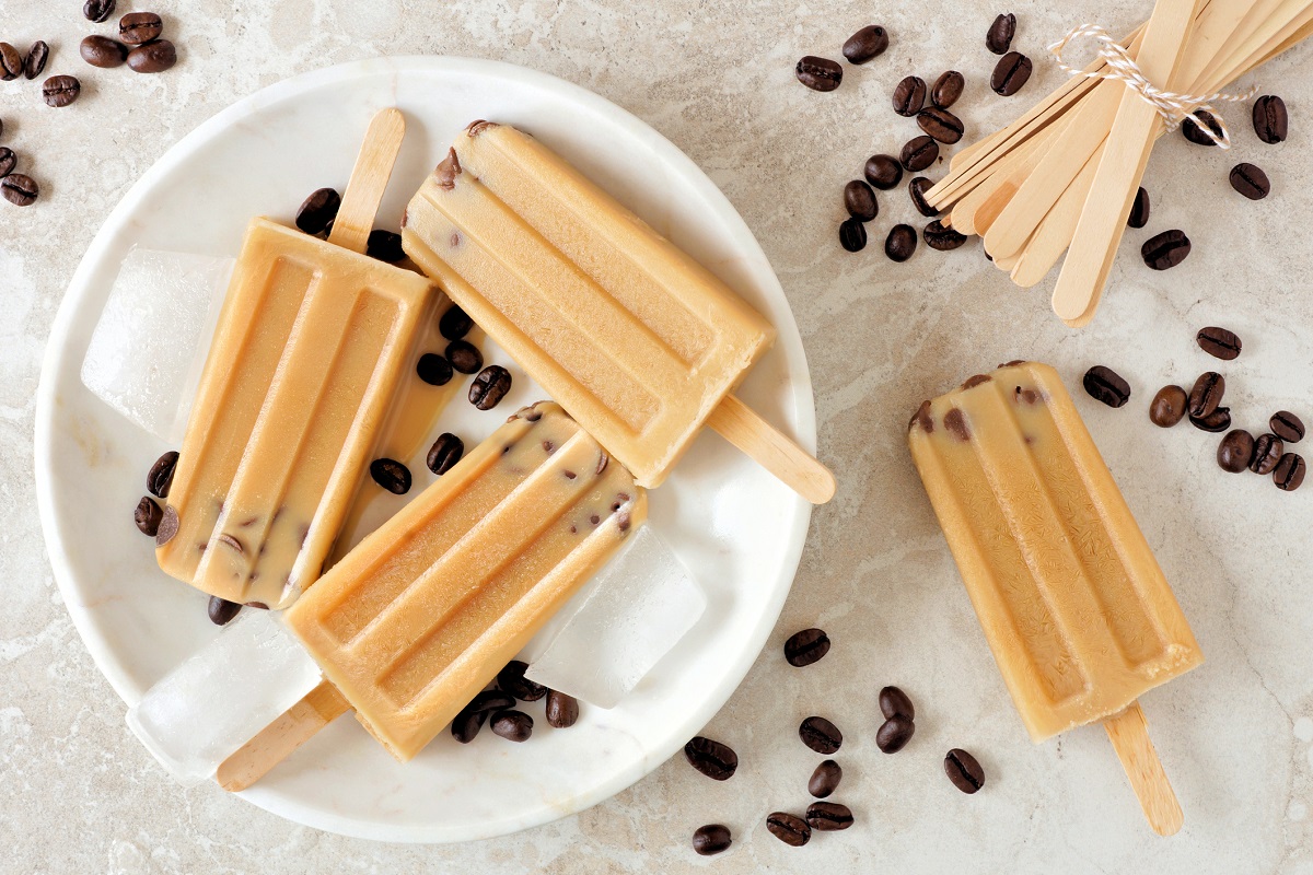 Come fare il gelato panna e caffè con la ricetta facile e veloce