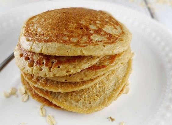 I pancake con farina di avena con la ricetta vegan