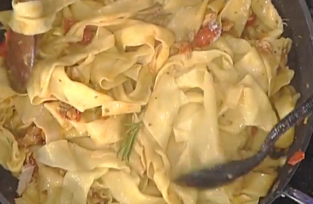 Le pappardelle al sugo del cortile con la video ricetta della Prova del Cuoco