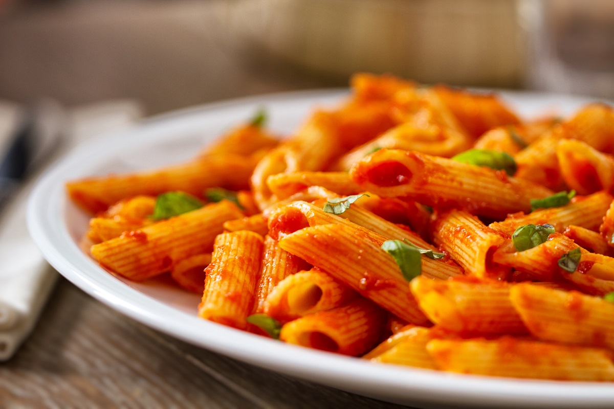 Pasta allo scarpariello, la ricetta tradizionale napoletana