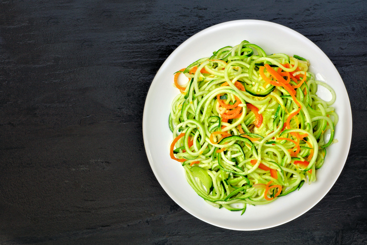 La pasta con carote e zucchine con la ricetta leggera