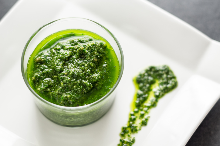 Il pesto di foglie di carote: la ricetta per farlo in casa