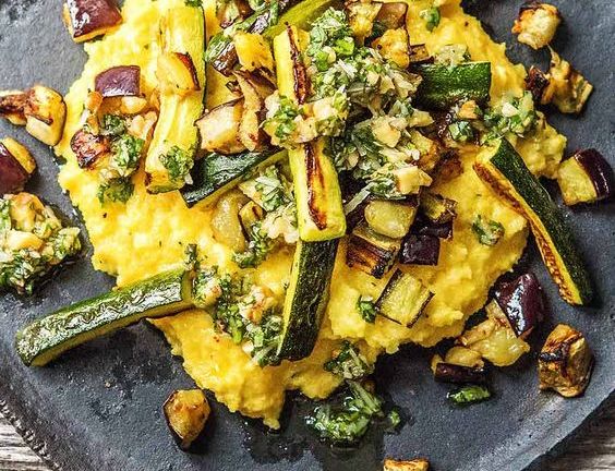 La polenta con le zucchine per un primo sano