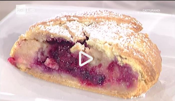 La video ricetta dello strudel di pere e frutti di bosco della Prova del Cuoco