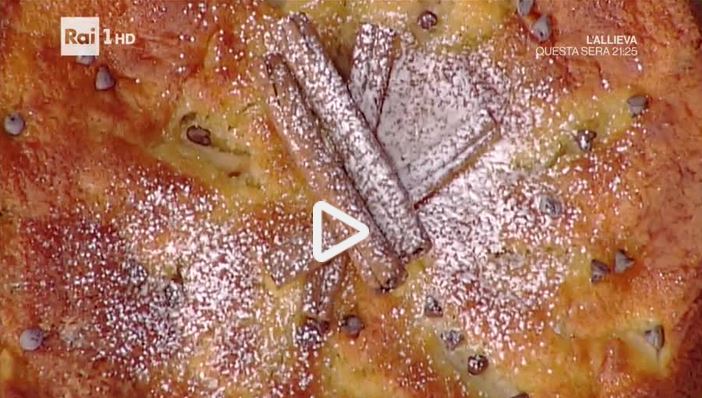 La torta dolce di pere e stracchino con la video ricetta della Prova del Cuoco