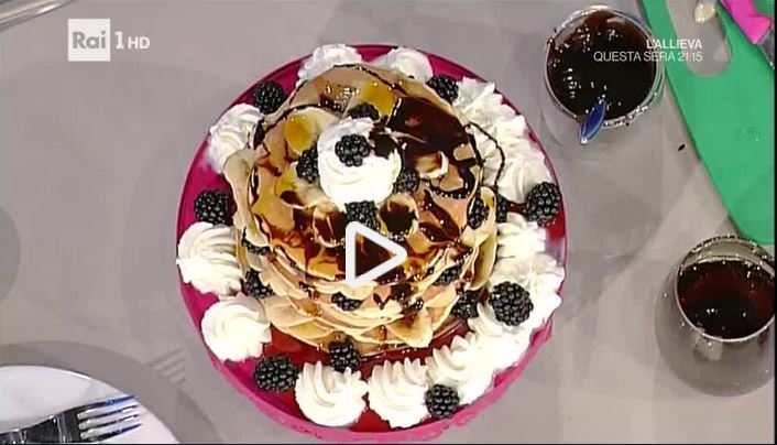 I pancakes alle banane e more con sciroppo d’acero della Prova del Cuoco: la video ricetta