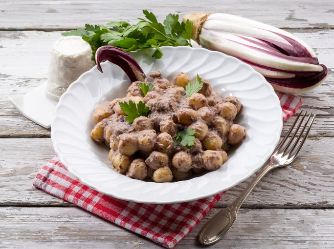 Pesto di radicchio e tofu con la ricetta vegan e veloce