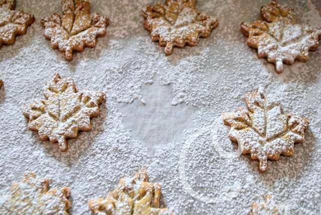 I biscotti con farina di canapa con la ricetta sana