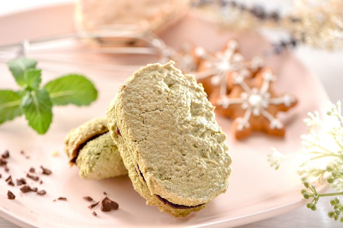 Come fare i biscotti al tè matcha con la ricetta facile