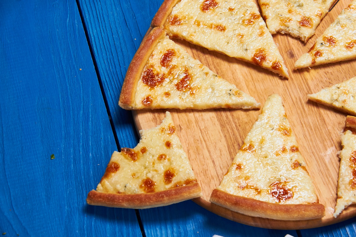 Come fare la pizza ai 4 formaggi