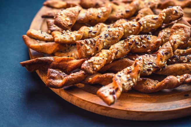 Come preparare i torciglioni di pasta sfoglia salati