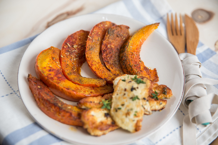 Zucca e feta al forno: la ricetta del secondo vegetariano