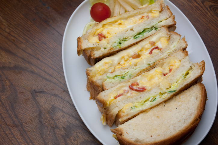 Club sandwich con frittata: la ricetta sfiziosa