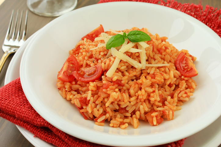 Risotto con pomodoro e burrata, la video ricetta