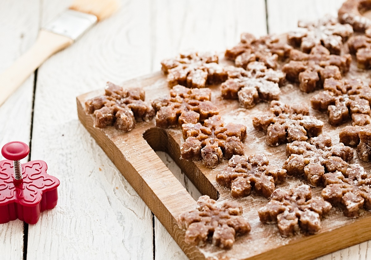 Biscotti alla cannella senza zucchero, la ricetta light per Natale