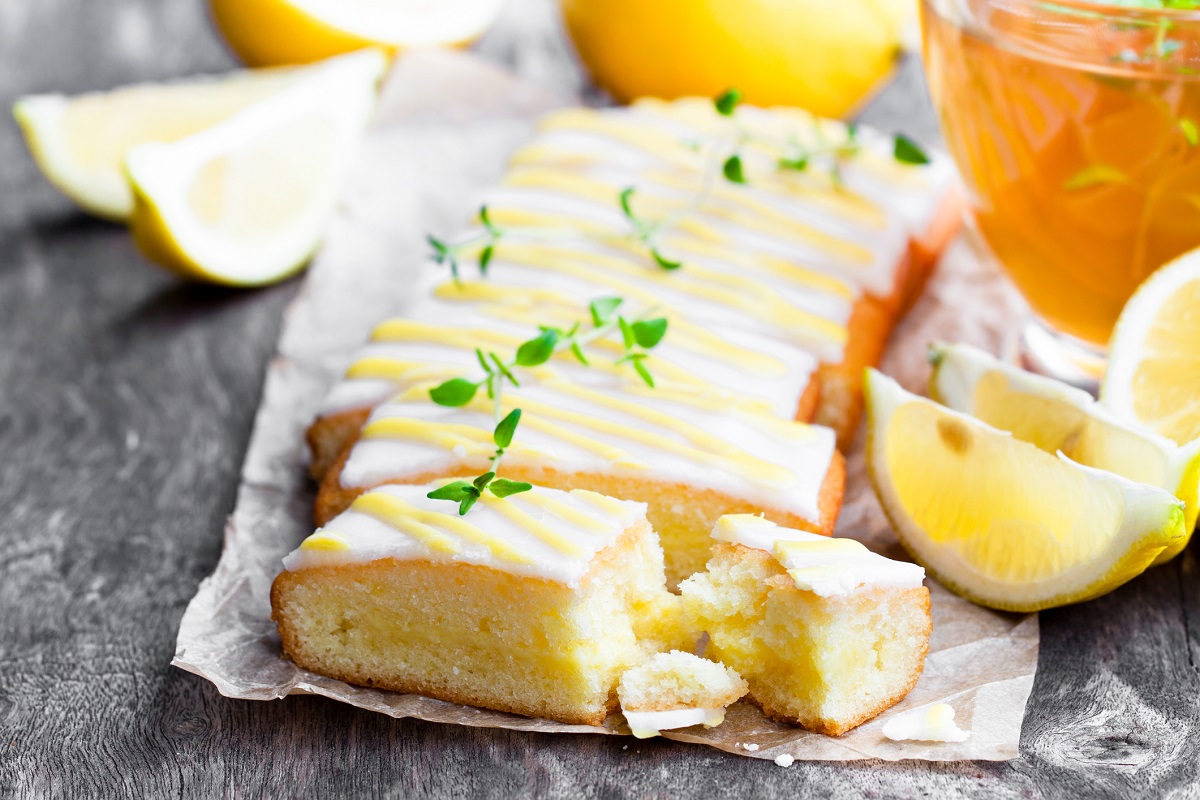 Plumcake panna e limone, la ricetta per la colazione