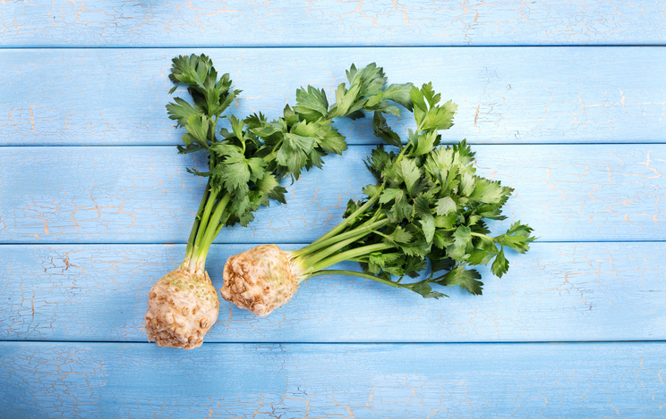 Sedano rapa in padella con patate, ecco come prepararlo