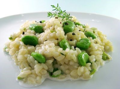 Il risotto con fave e pecorino con la ricetta facile