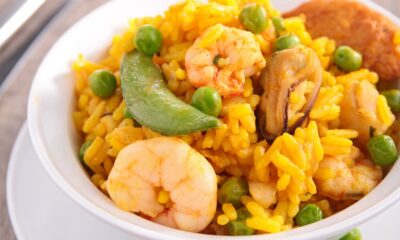 Il risotto con piselli e gamberi con la ricetta facile