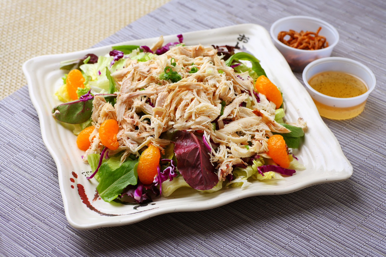 Insalata di pollo light: la ricetta estiva per chi è a dieta