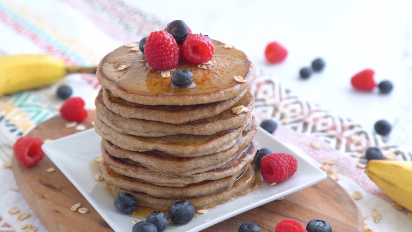 Pancake con banana e nutella, la ricetta golosa per la colazione