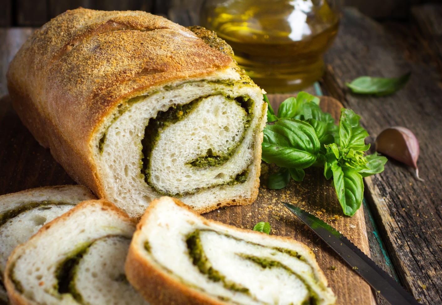 Pancarrè al pesto, la ricetta sfiziosa per l’aperitivo