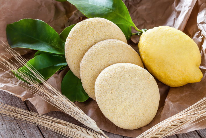 Biscotti al limone light, la ricetta veloce