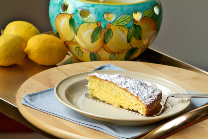 La torta caprese al limone con la ricetta della Prova del Cuoco