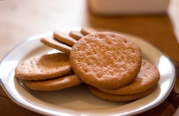 Biscotti con farina di legumi, la ricetta da non perdere