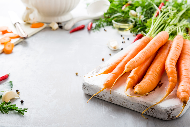 Come preparare le carote gratinate con besciamella
