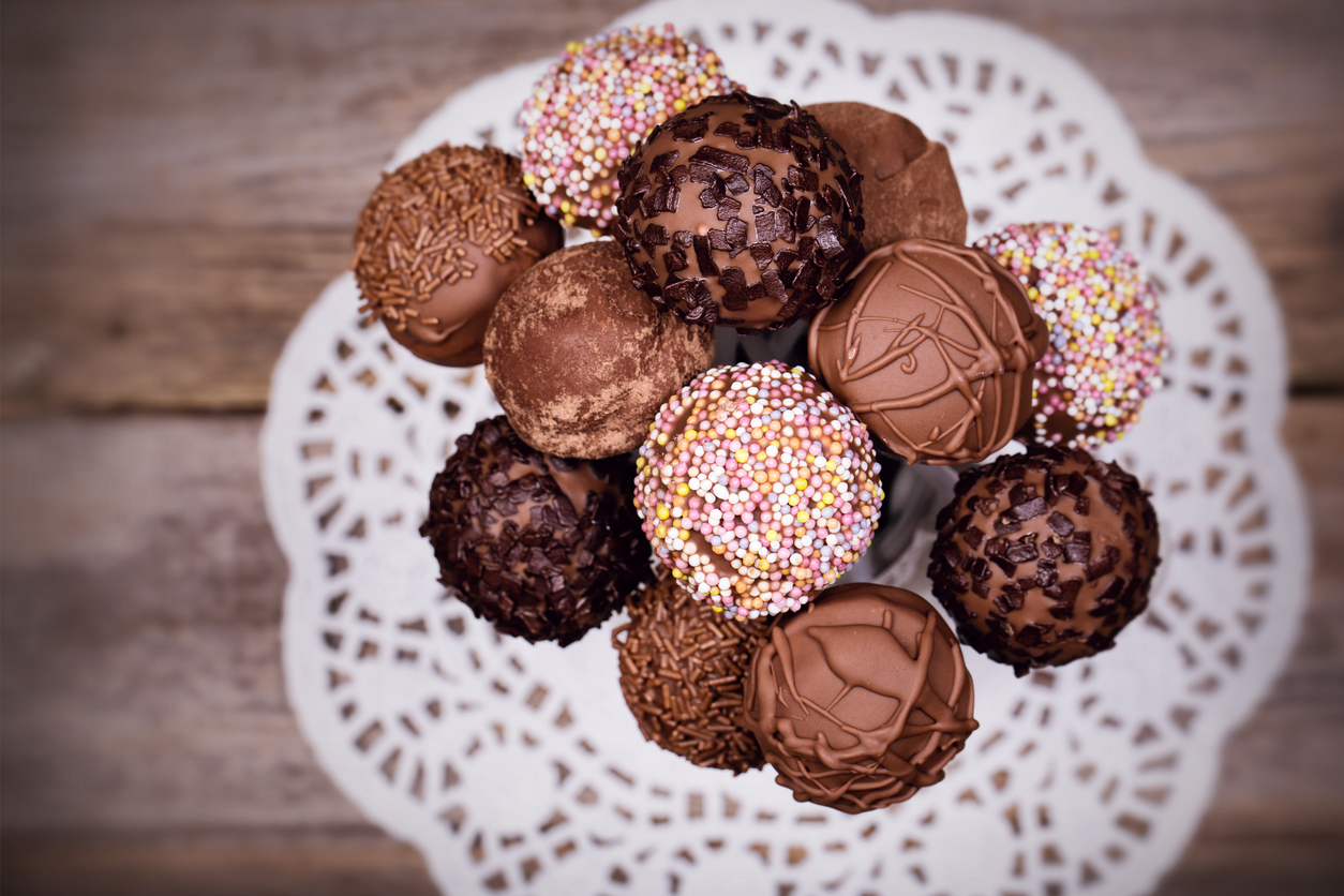 Cake pops al panettone, la ricetta del dolce natalizio