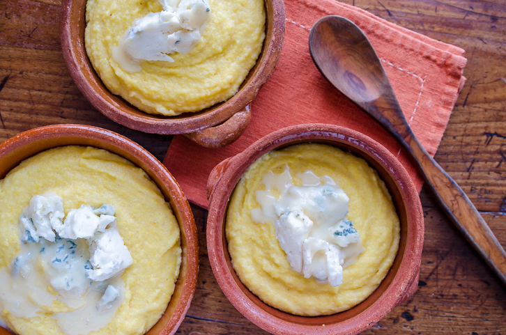 Come preparare la polenta taragna e gorgonzola