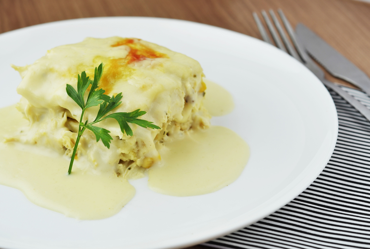 La ricetta della pasta al forno con salsiccia e mozzarella per il pranzo di Natale