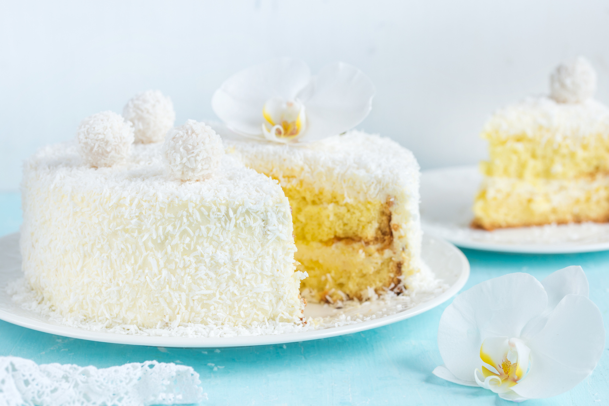 Torta cocco e cioccolato bianco per Natale